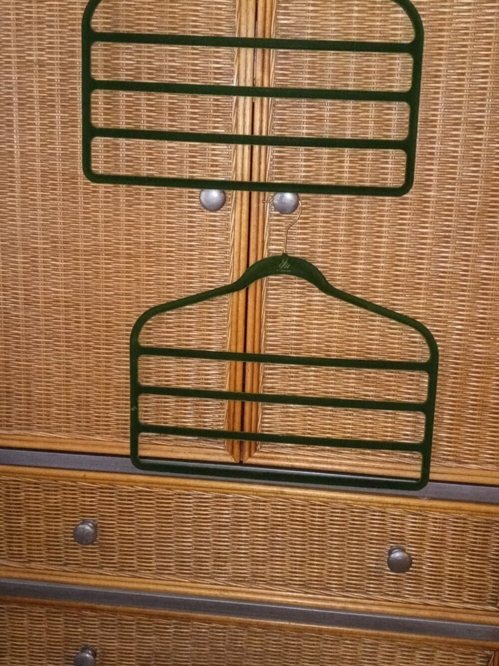 Joy Mangano Huggable Hangers 2pk Four-Bar Velvet Green - Picture 7 of 16